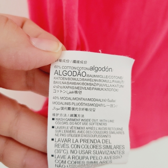 Under armour hot pink tank top size L - Picture 6 of 6